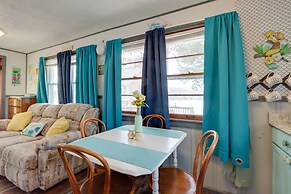 Cozy Camdenton Cottage w/ Deck + Boat Dock Access!