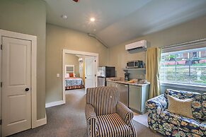 Downtown Branson Cottage w/ Pool Access!