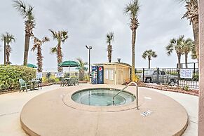 Cozy Myrtle Beach Resort Condo w/ Community Pool!