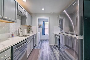 Cozy Branson Condo w/ Balcony & Mountain Views