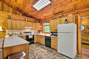 Creekside Marietta Cabin Retreat w/ Fire Pit!