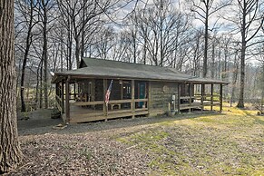 Creekside Marietta Cabin Retreat w/ Fire Pit!