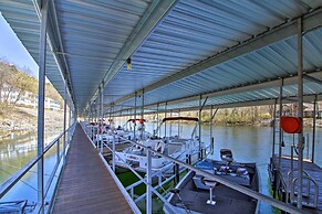 Branson Resort Condo w/ Lake Taneycomo Access!
