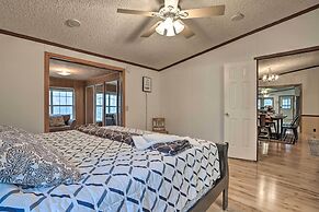 Family Apartment w/ Fireplace & Front Porch!