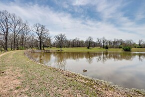 Family Apartment w/ Fireplace & Front Porch!