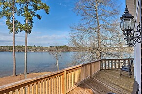 Dreamy Ridgeway Home w/ Grill on Lake Wateree!