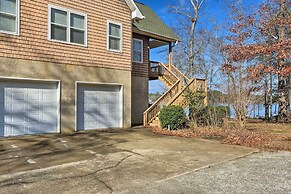 Dreamy Ridgeway Home w/ Grill on Lake Wateree!