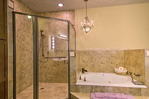 'dragon Castle' w/ Secret Passage, Dock, & Hot Tub