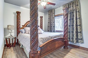 'dragon Castle' w/ Secret Passage, Dock, & Hot Tub