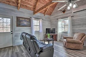 El Dorado Springs Cabin: Near Trails & Parks!