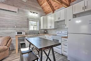 El Dorado Springs Cabin: Near Trails & Parks!