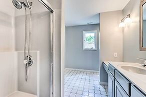 Lakefront Family Retreat in Osage Beach!