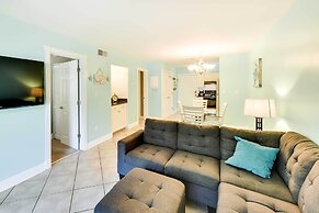 Pool Deck Access & Walk to Beach: Hilton Head Unit