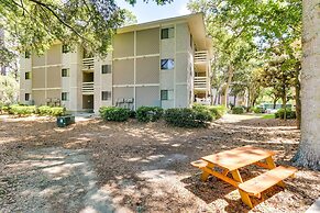 Pool Deck Access & Walk to Beach: Hilton Head Unit