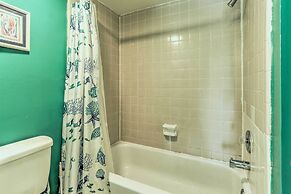 Patio & Walk to Beach: Hilton Head Island Townhome