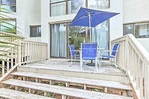 Patio & Walk to Beach: Hilton Head Island Townhome