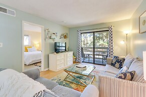 Walk to Beach: Hilton Head Condo w/ Pool Access