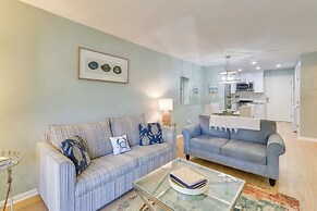 Walk to Beach: Hilton Head Condo w/ Pool Access