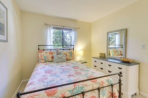 Walk to Beach: Hilton Head Condo w/ Pool Access