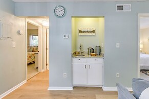 Walk to Beach: Hilton Head Condo w/ Pool Access