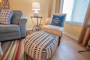 Walk to Hilton Head Island Beach: Villa w/ Balcony