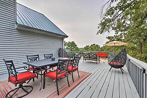 'hilltop Hideaway' Branson Home w/ Trampoline!