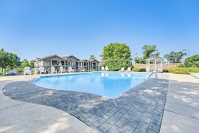 Access to 5 Pools: Ground-floor Branson Condo!