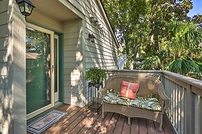 Walk to Coligny Beach: Tropical Hilton Head Condo