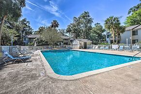 Walk to Coligny Beach: Tropical Hilton Head Condo