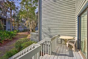 Walk to Beach: HHI Townhome w/ Pool Access!