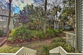 Walk to Beach: HHI Townhome w/ Pool Access!