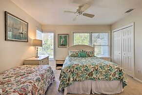 Walk to Beach: HHI Townhome w/ Pool Access!