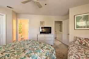 Walk to Beach: HHI Townhome w/ Pool Access!