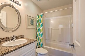 Walk to Beach: HHI Townhome w/ Pool Access!