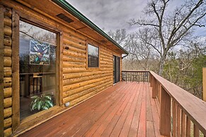Idyllic Table Rock Lake Cabin w/ Fire Pit!