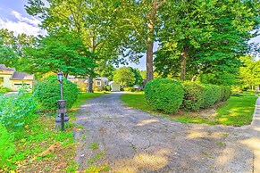 Idyllic Springfield Haven w/ Screened Porch!