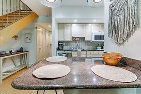 Walk to South Beach: Idyllic Sea Pines Villa!