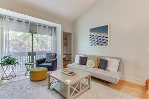 Walk to South Beach: Idyllic Sea Pines Villa!