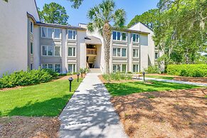 Walk to South Beach: Idyllic Sea Pines Villa!