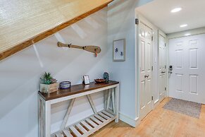 Walk to South Beach: Idyllic Sea Pines Villa!