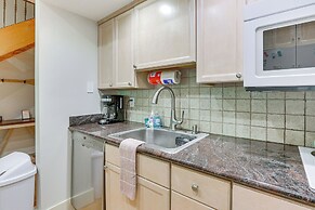 Walk to South Beach: Idyllic Sea Pines Villa!