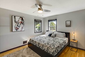 Kansas City Split-level Home, Near Stadiums!