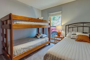 Lakefront Retreat in the Heart of Osage Beach!