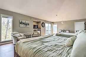 < 1 Mi to Margaritaville Resort: Osage Beach Home!