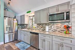 2 Mi to Margaritaville: Lake of the Ozarks Home!