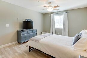 Lakefront Ozark Condo w/ Spacious Balcony!