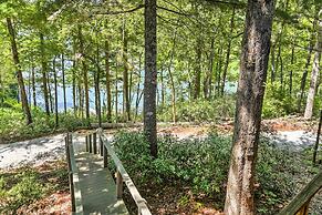 Mountain Rest Cottage w/ Gas Fireplace!