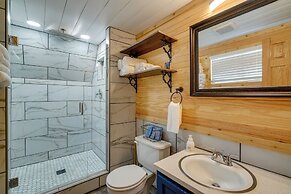 Lakefront A-frame Cabin With Community Perks