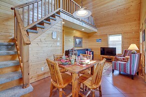 Lakefront Columbia Cabin w/ Porch & Shared Dock