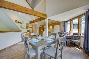 Lakefront Osage Beach Home w/ Community Pool!